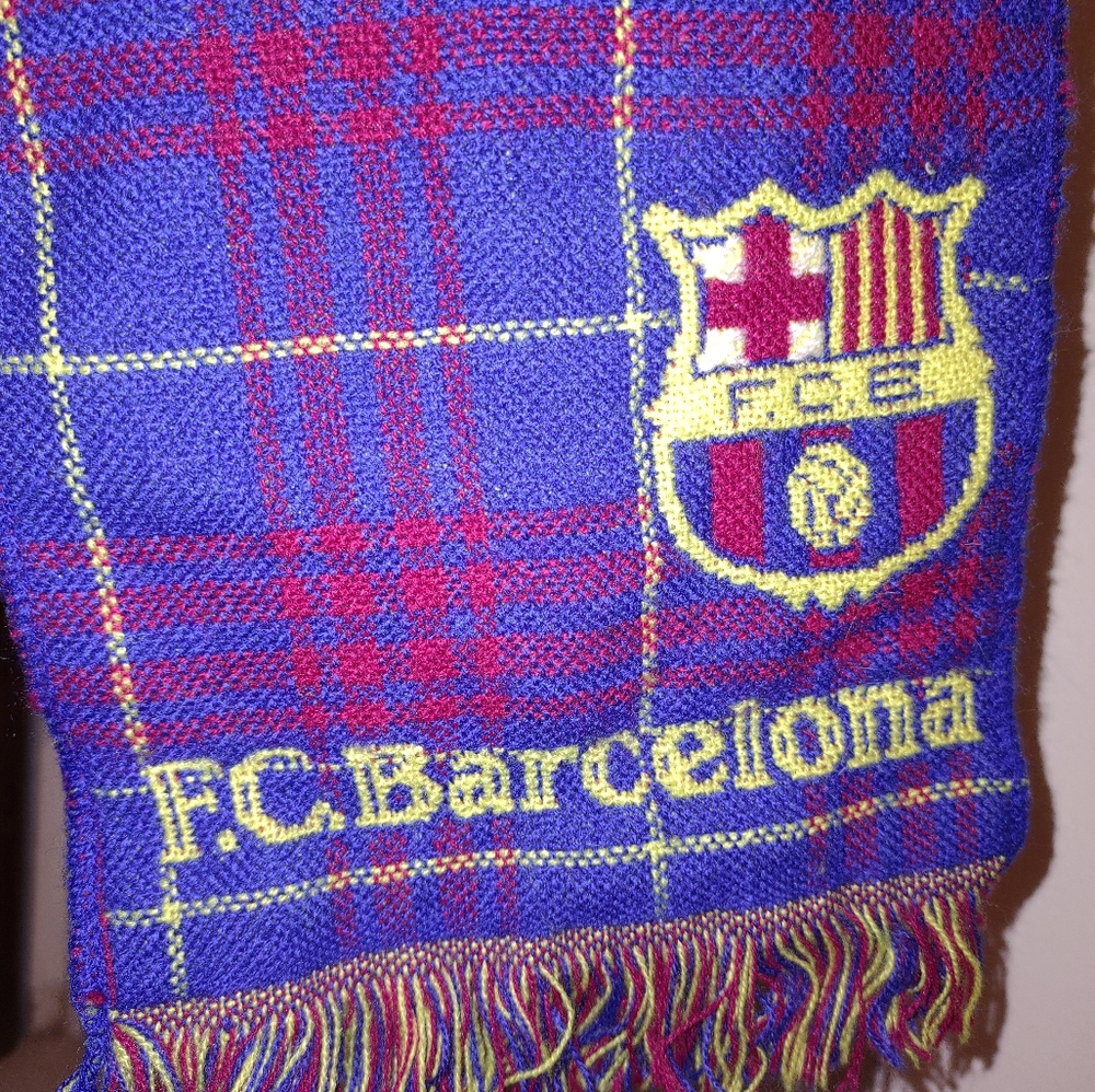 Official Barcelona Football/Soccer Scarf